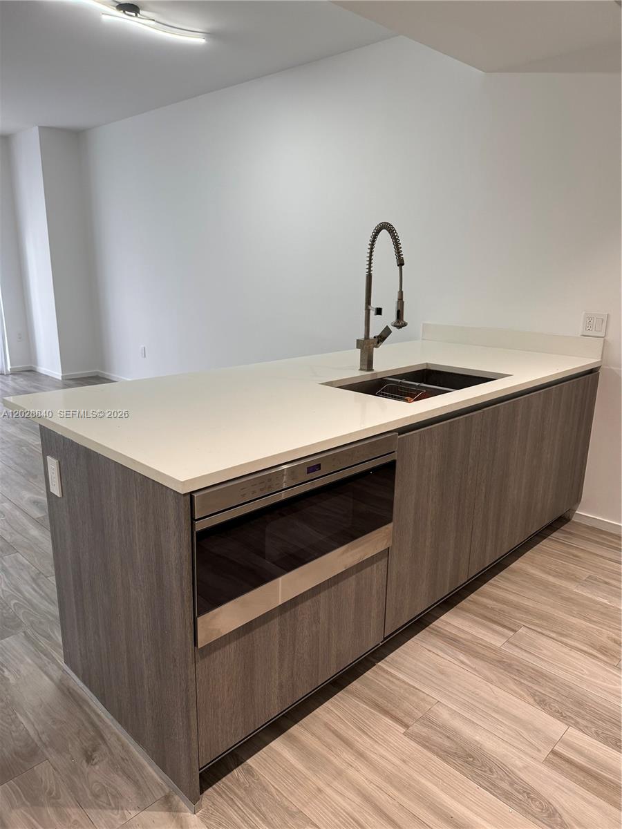 801 SMA RESIDENCES CONDO - Residential