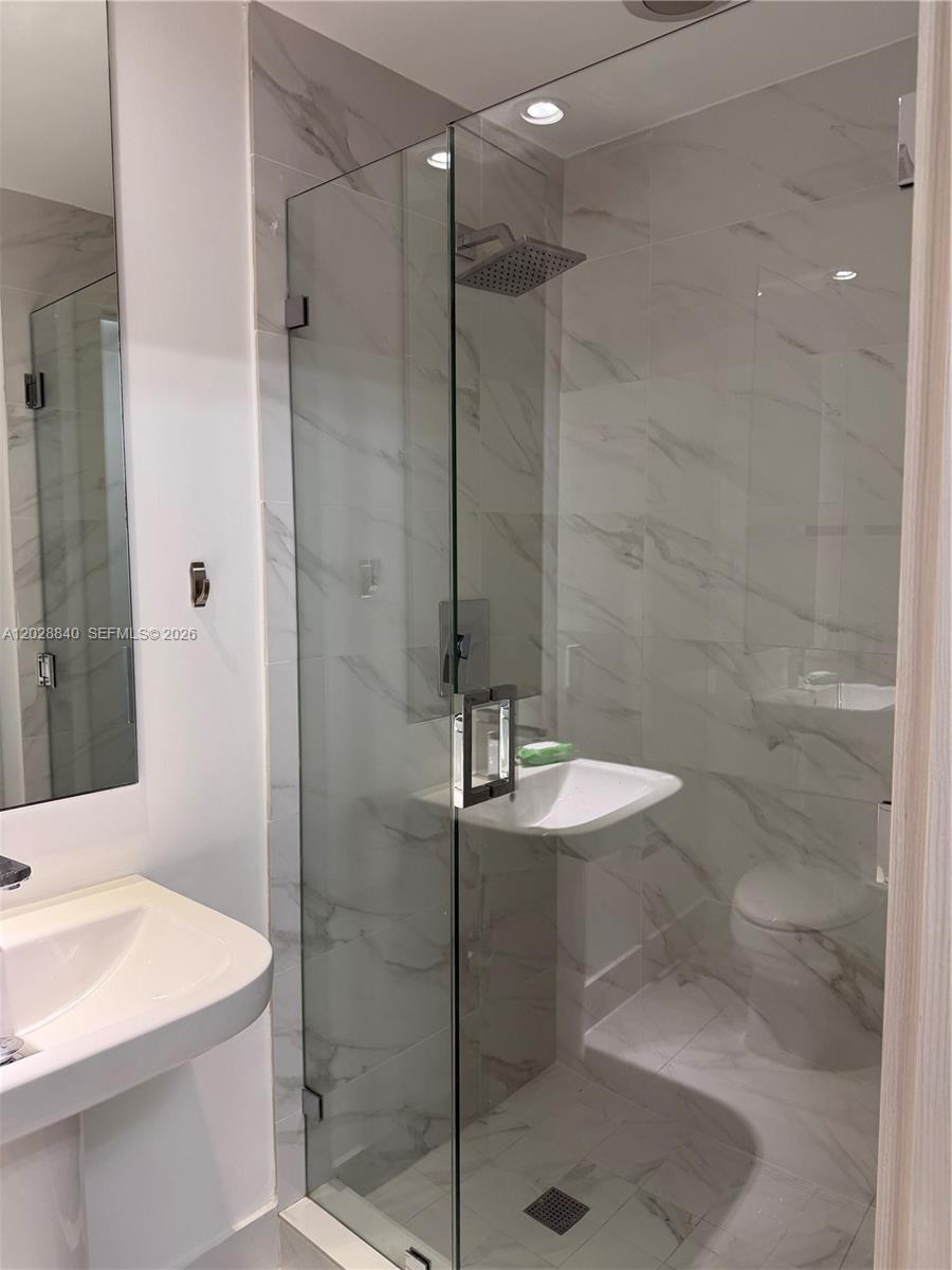 801 SMA RESIDENCES CONDO - Residential