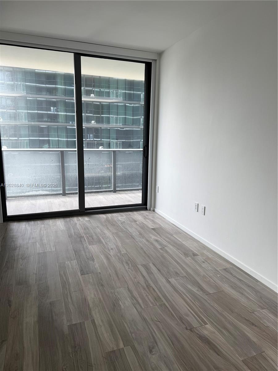 801 SMA RESIDENCES CONDO - Residential