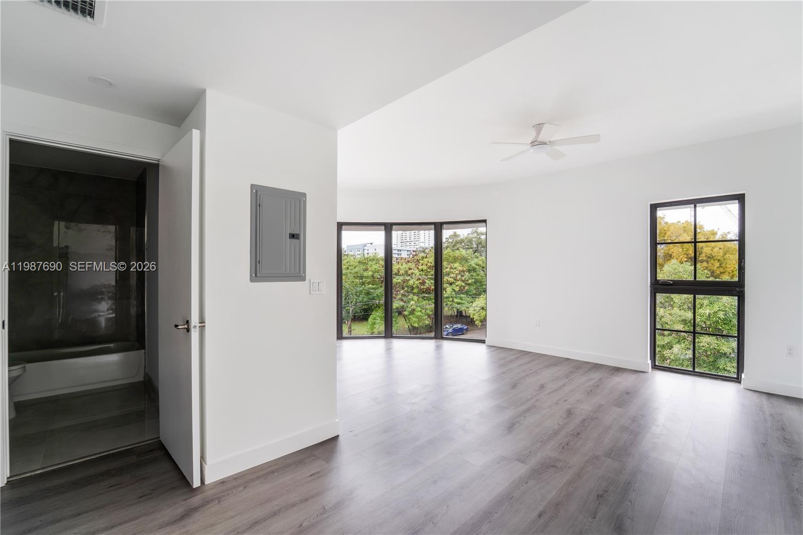 HIGHLAND PARK - Residential Lease