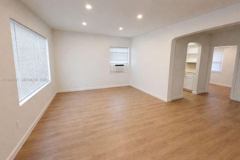 255 NW 32nd St 1 Miami FL 33127