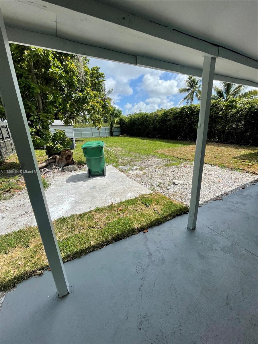 PINE WOOD PK - Residential