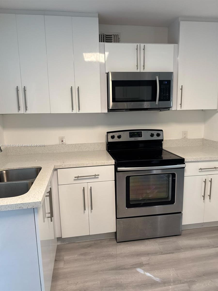 PINE WOOD PK - Residential