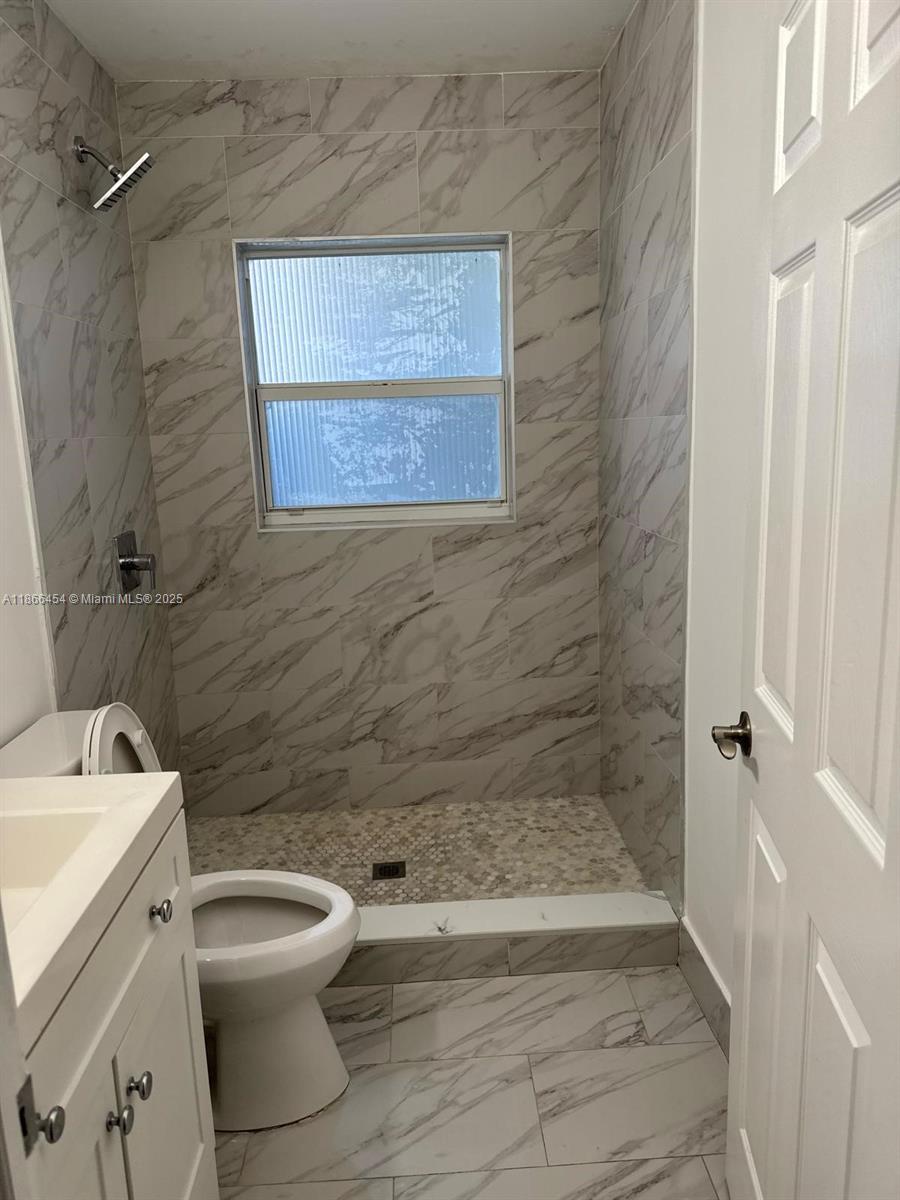 PINE WOOD PK - Residential