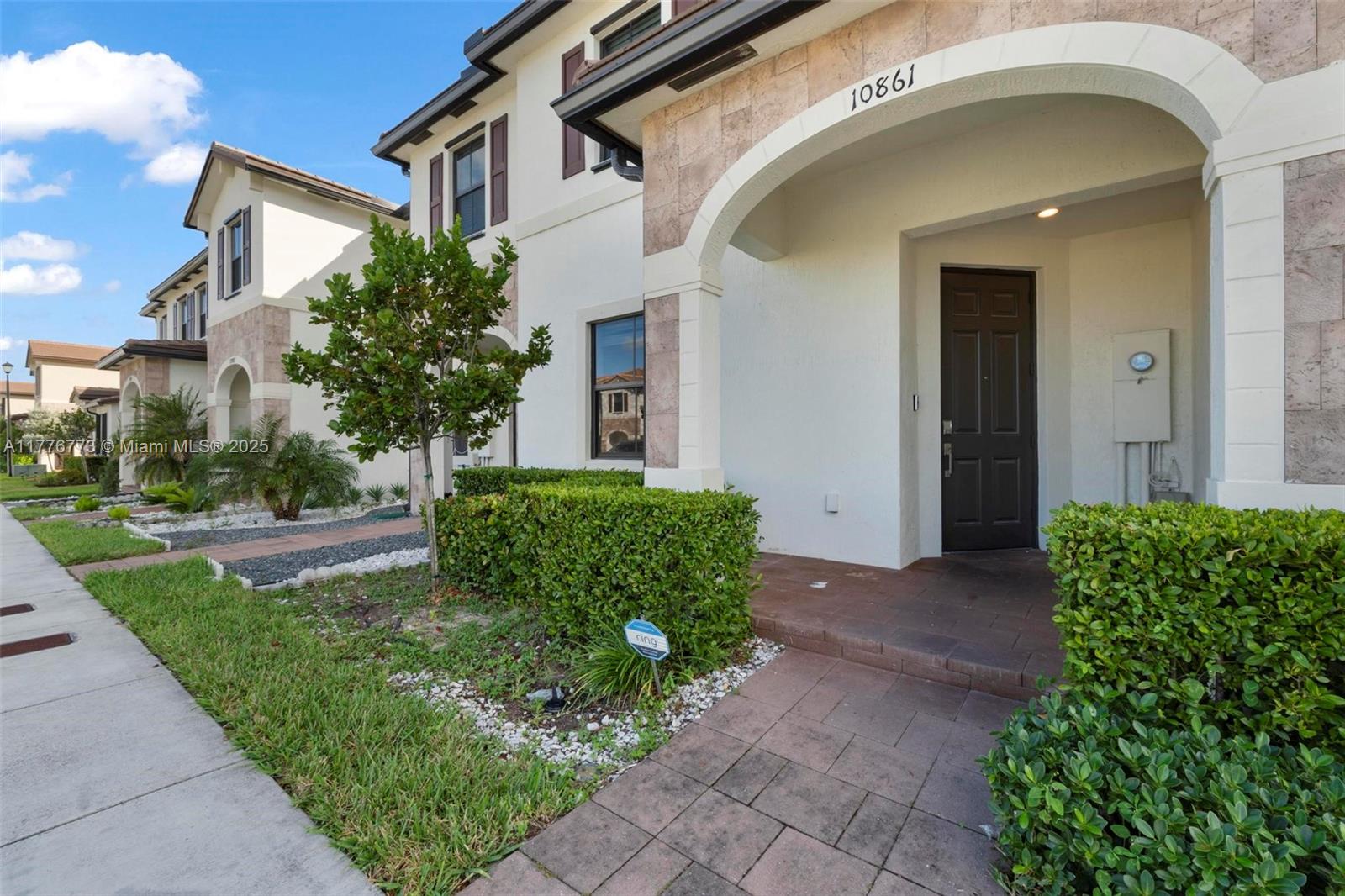 Property for Sale at 10861 W 32nd Ln 10861, Hialeah, Miami-Dade County, Florida - Bedrooms: 3 
Bathrooms: 3  - $535,000