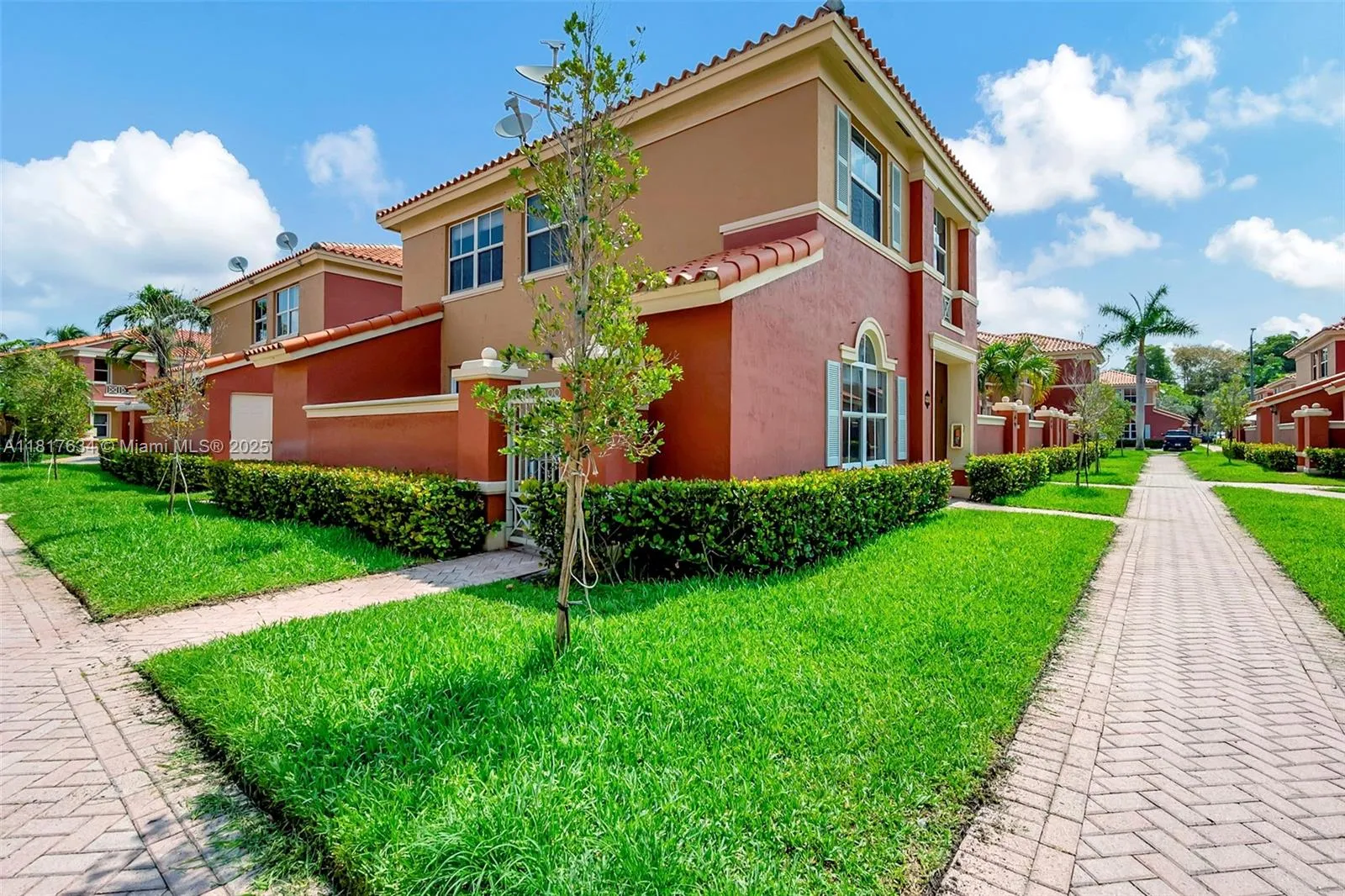 Doral, Florida 33178, United States, 3 Bedrooms Bedrooms, ,3 BathroomsBathrooms,Residential,Active,146258