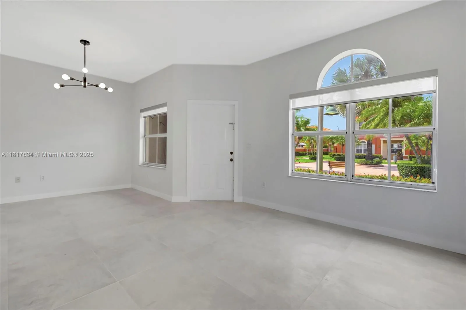 Doral, Florida 33178, United States, 3 Bedrooms Bedrooms, ,3 BathroomsBathrooms,Residential,Active,146258