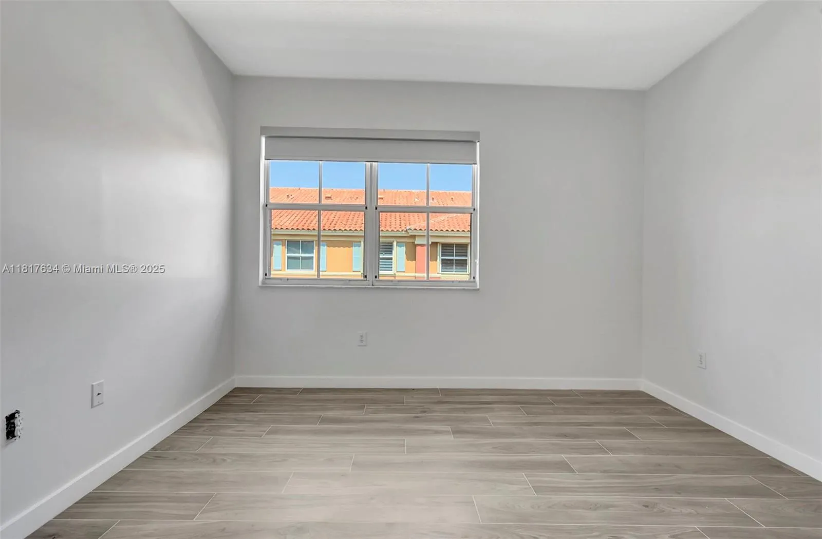 Doral, Florida 33178, United States, 3 Bedrooms Bedrooms, ,3 BathroomsBathrooms,Residential,Active,146258