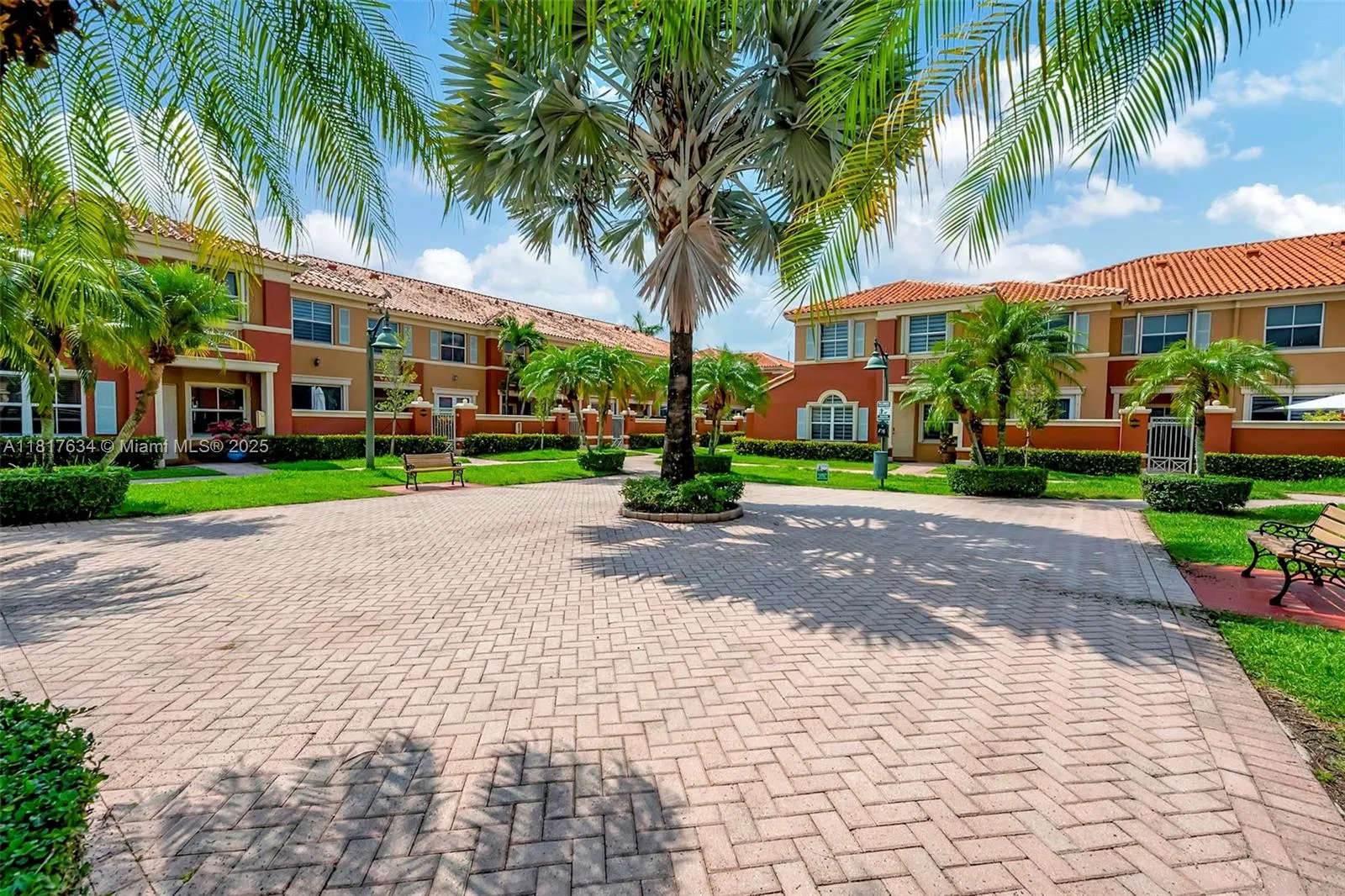 Doral, Florida 33178, United States, 3 Bedrooms Bedrooms, ,3 BathroomsBathrooms,Residential,Active,146258