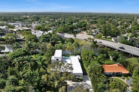 A home in Biscayne Park