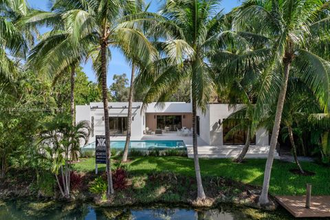 A home in Biscayne Park