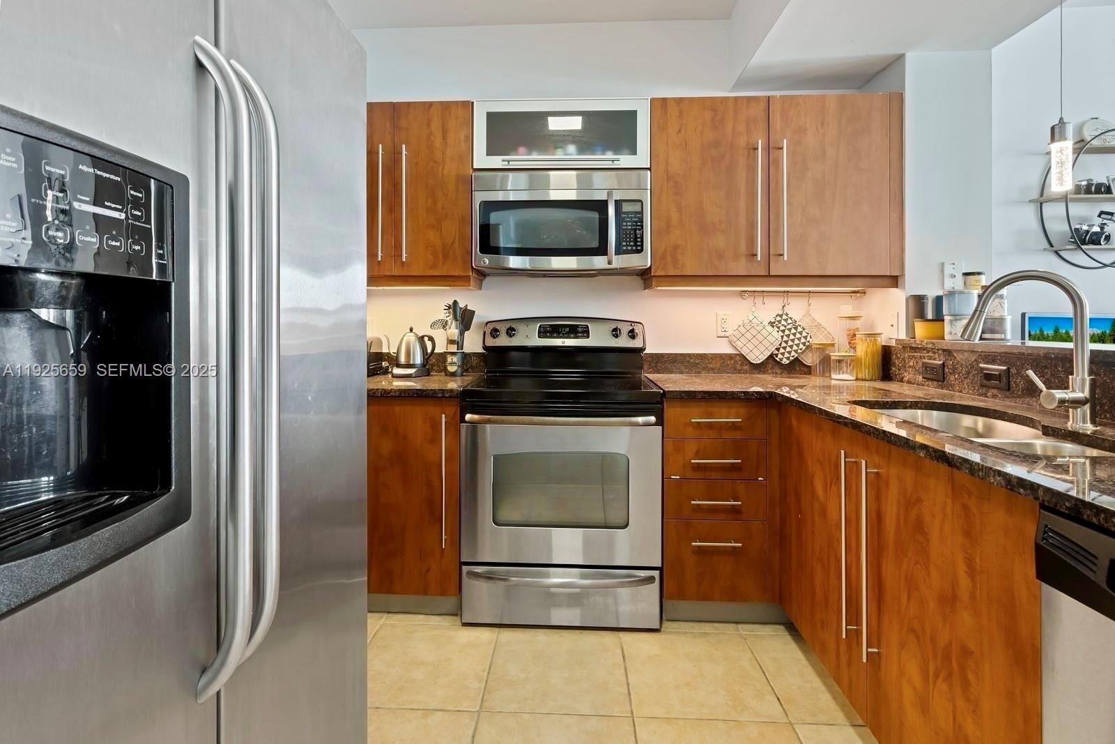 7350 SW 89th St 607S