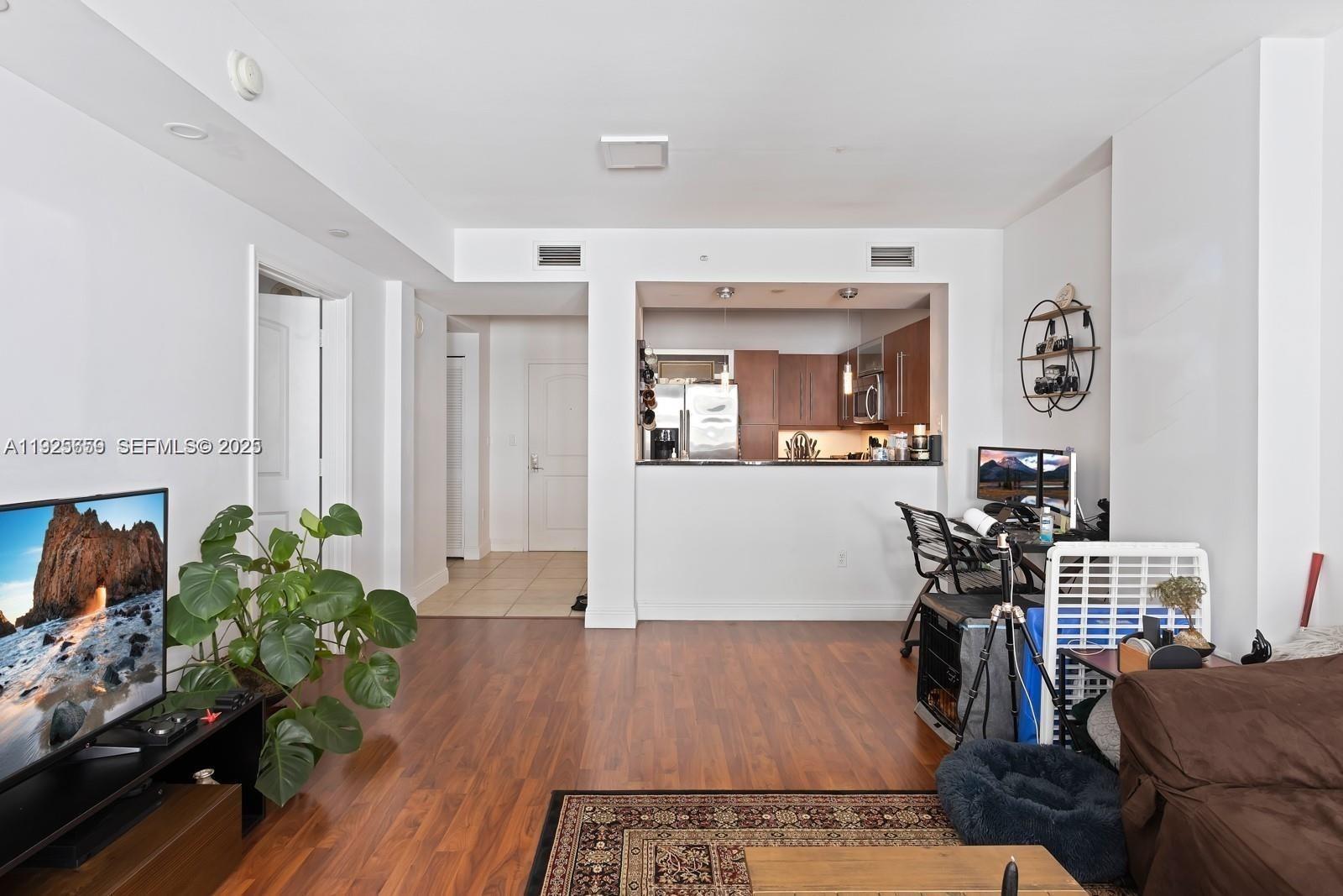 7350 SW 89th St 607S