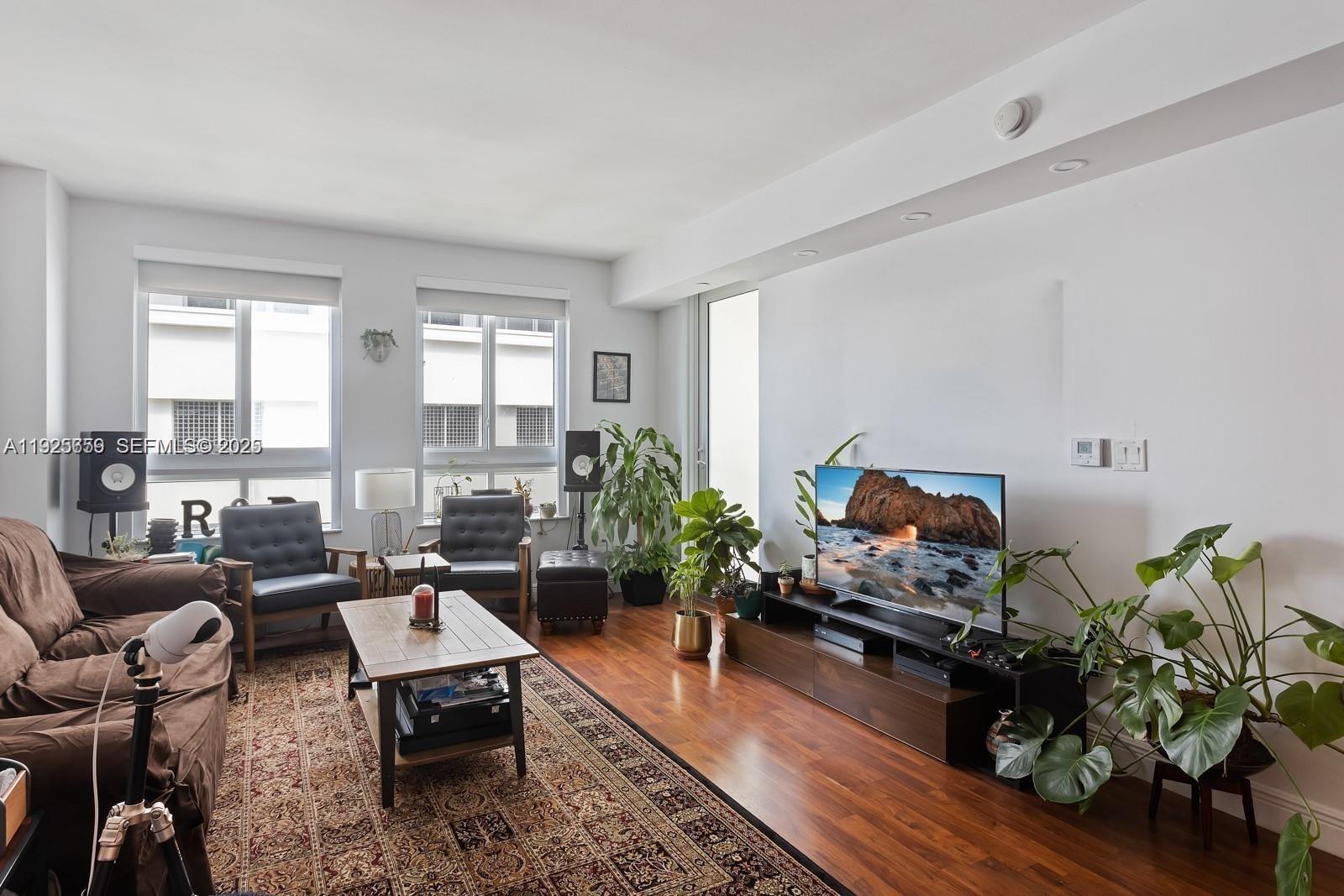 7350 SW 89th St 607S