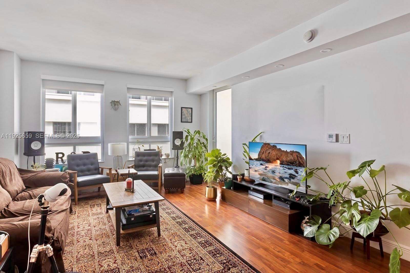 7350 SW 89th St 607S