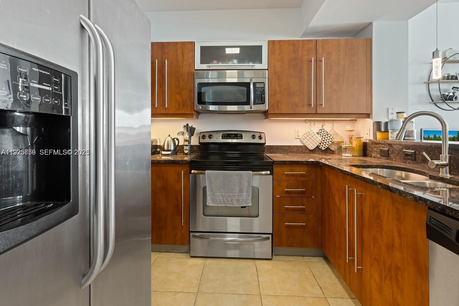 7350 SW 89th St 607S