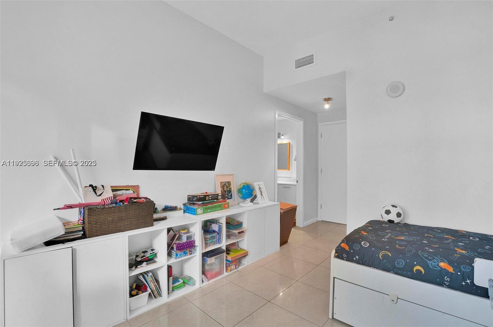 TWO MIDTOWN MIAMI CONDO - Residential