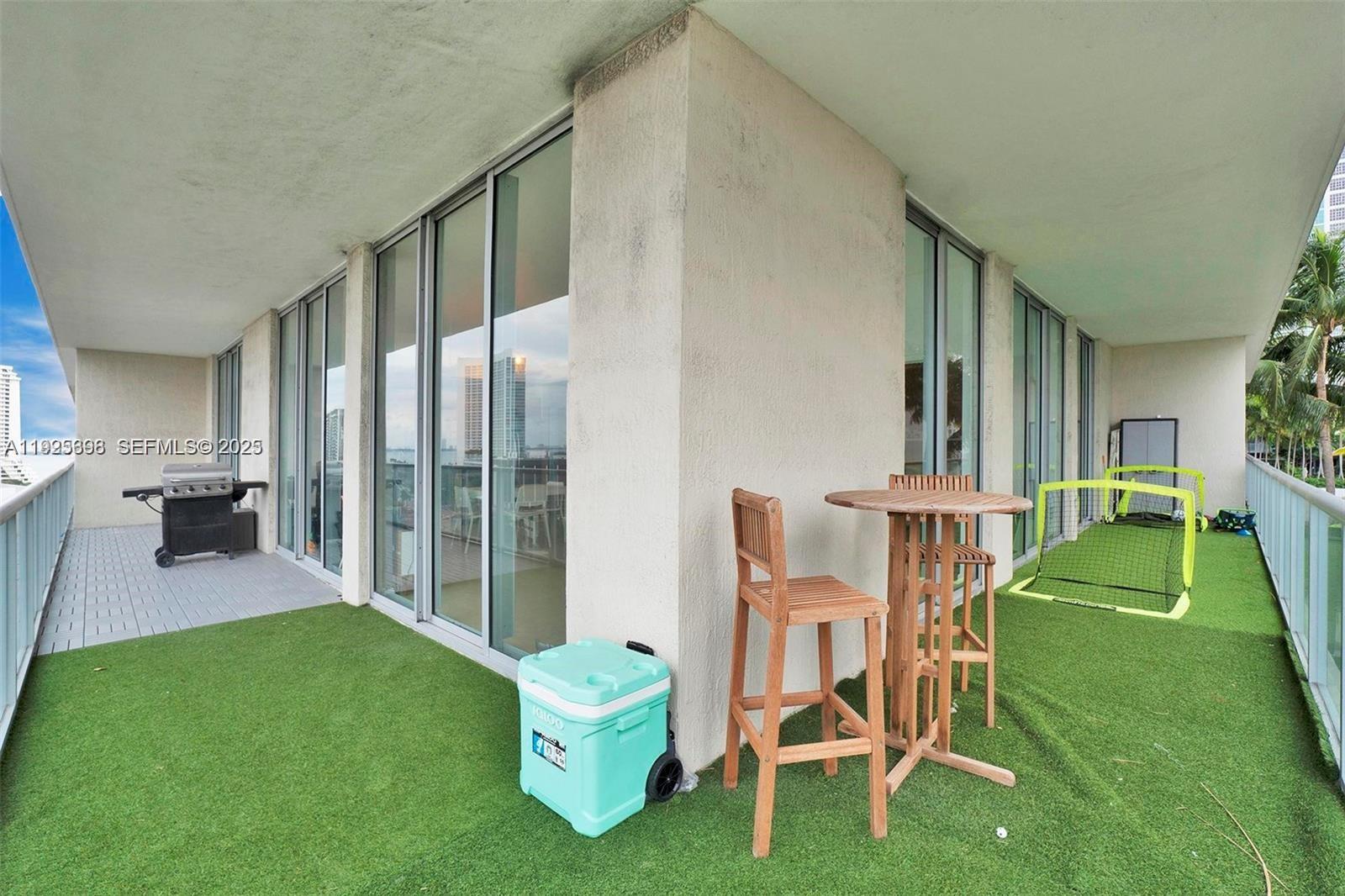 TWO MIDTOWN MIAMI CONDO - Residential