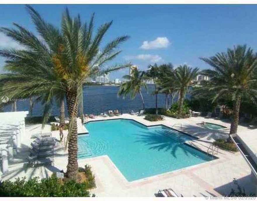 Best deal on the market, 1 bed/1bath, private garage, parque woodfloors and freshly painted huge walk-in closet, huge bathroom, washer and dryer inside. All new Appliances, balcony with a view of the water, high ceilings, property has 2 pools 2 tennis courts and the gym has everything you want and the club house faces the ocean.Resort style living in gated community, close to everything. Unit is vacant and easy to show, the best doesn't last!! Schedule your appointment today!! Association requires $500 security deposit.