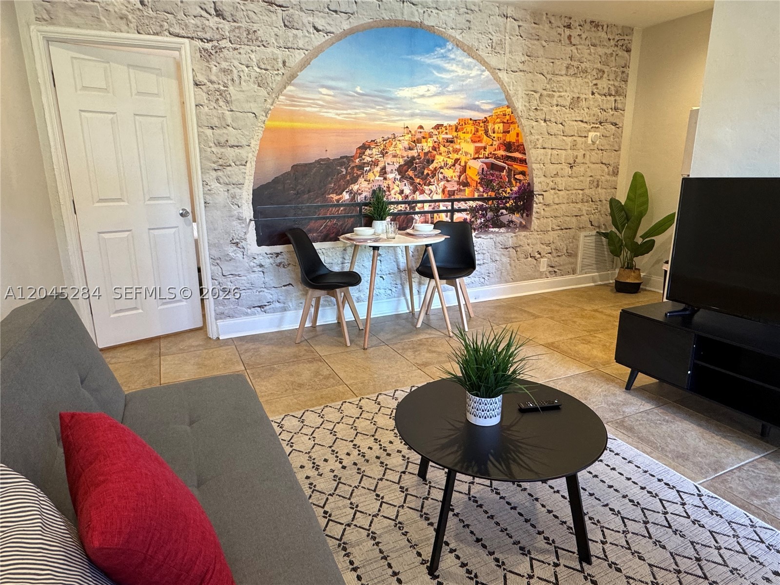 620 sw 7th St unit 1-6