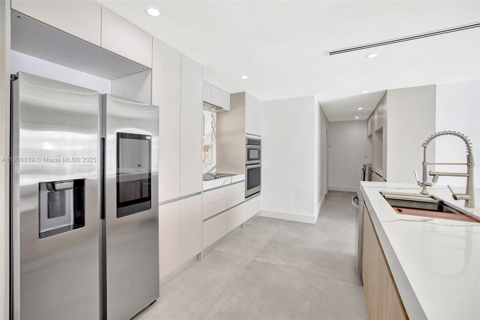 CORAL RIDGE ISLES - Residential