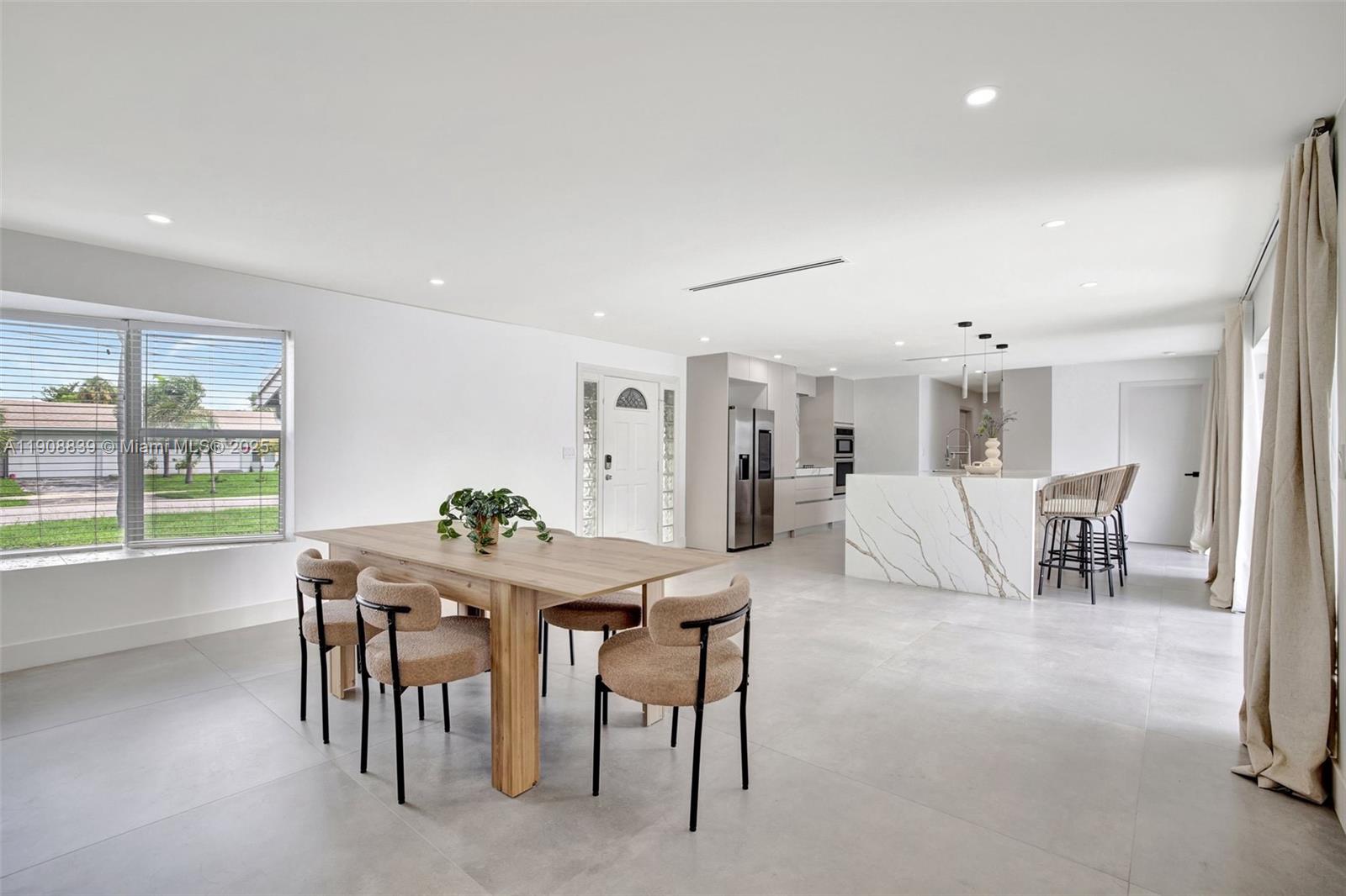 CORAL RIDGE ISLES - Residential