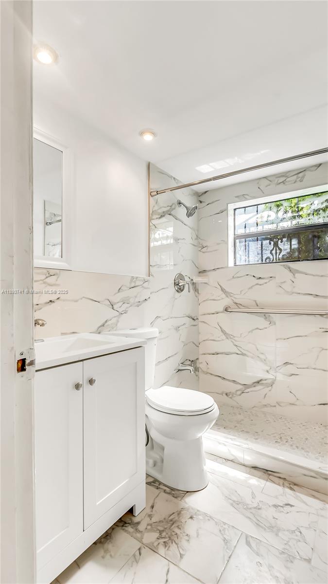 FLAMINGO CONDO - Residential