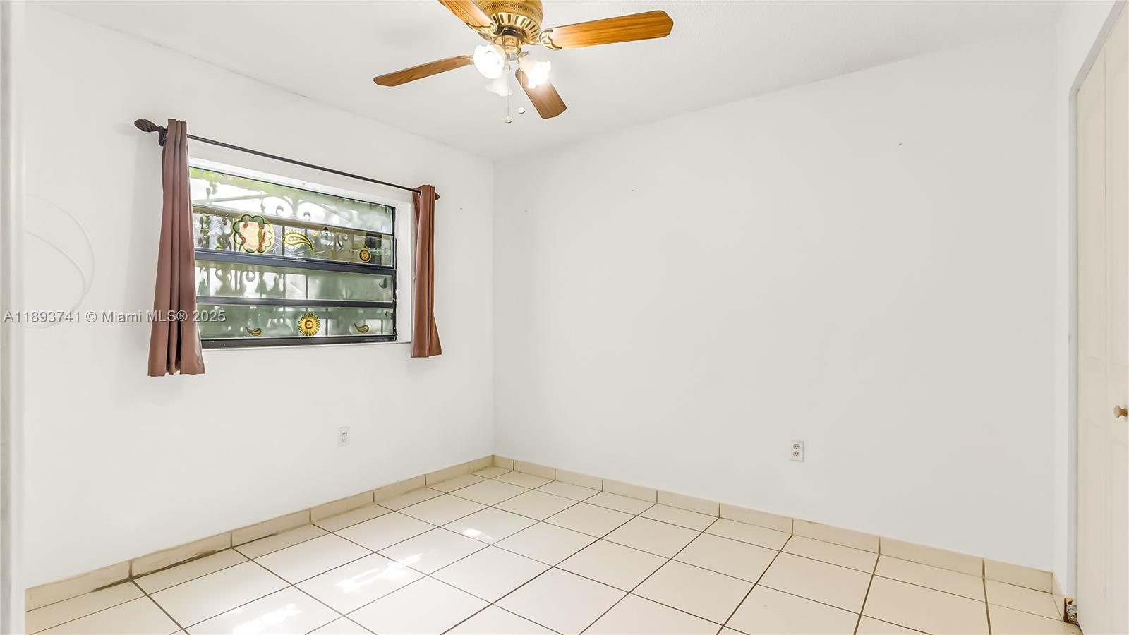FLAMINGO CONDO - Residential