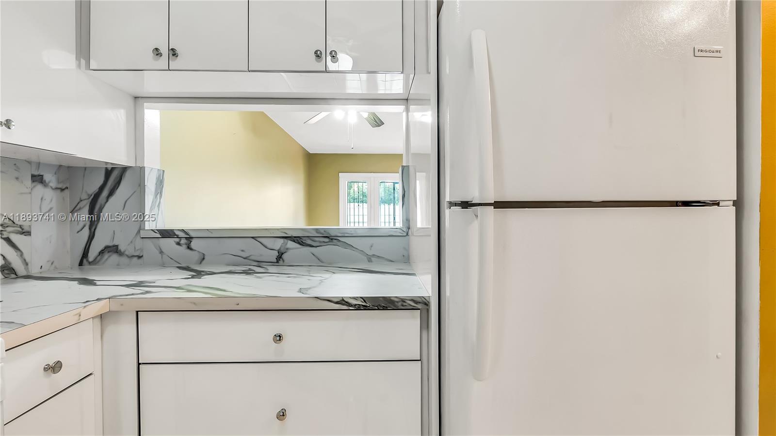 FLAMINGO CONDO - Residential