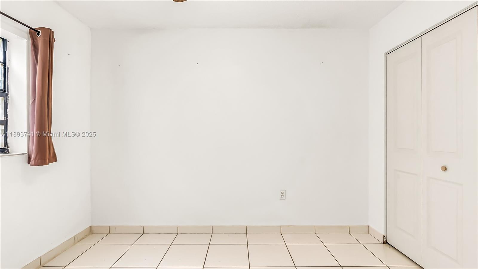 FLAMINGO CONDO - Residential