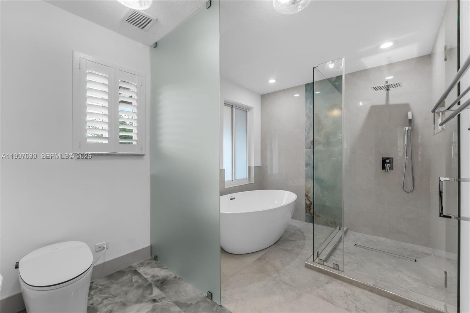 KARENERO FALLS - Residential Lease