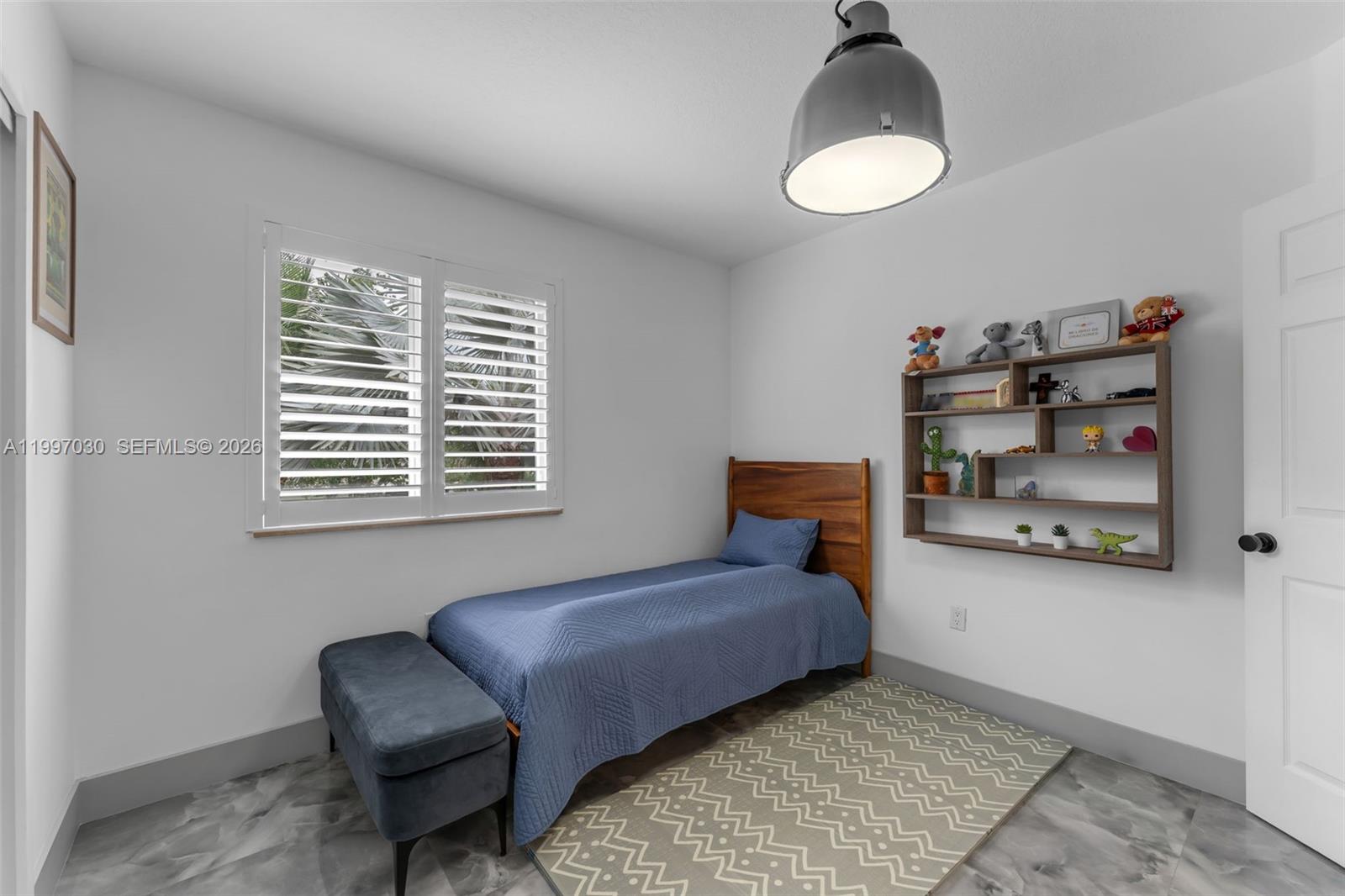 KARENERO FALLS - Residential Lease