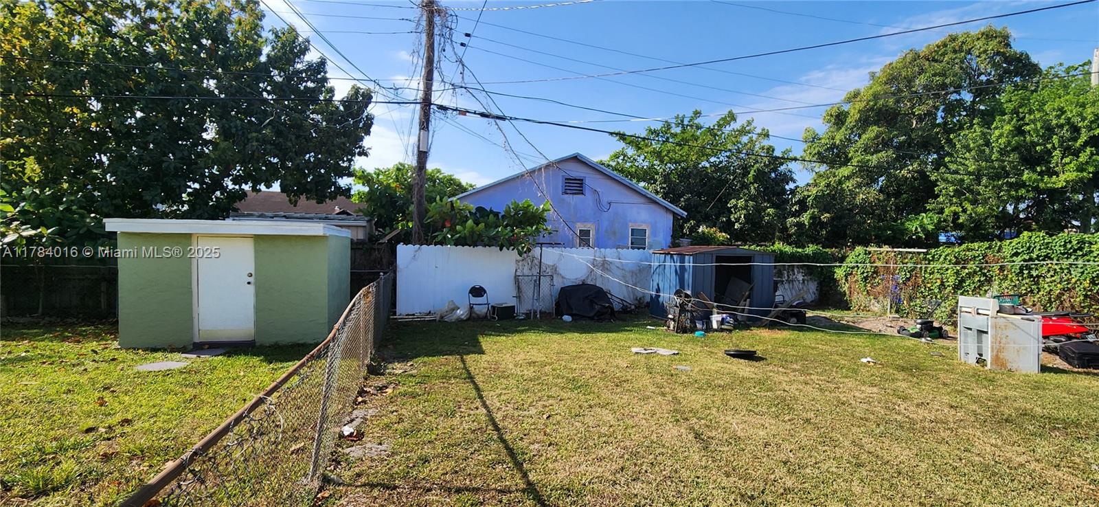 17TH AVE MANOR - Residential