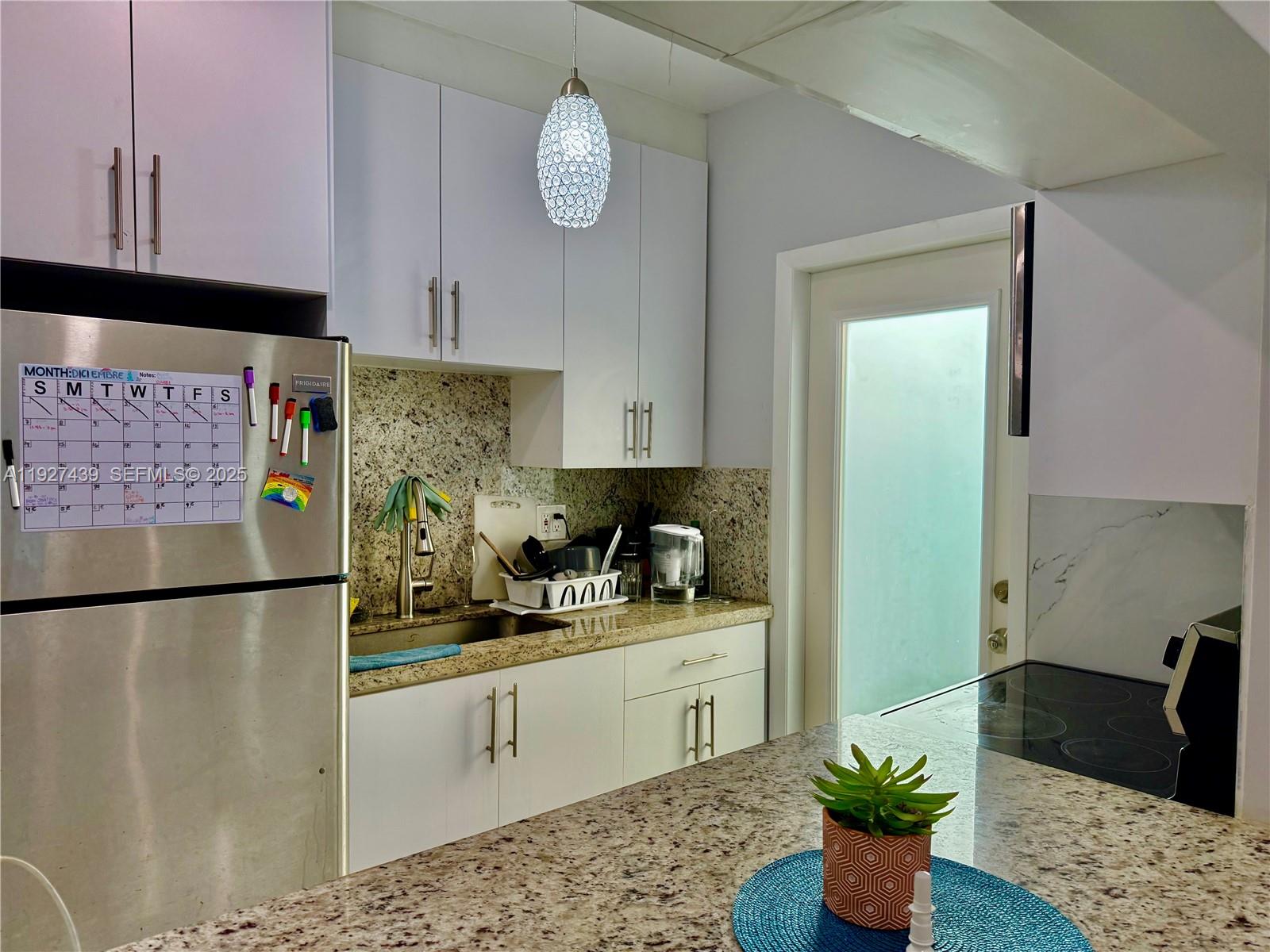 644 MERIDIAN BUILDING CON - Residential