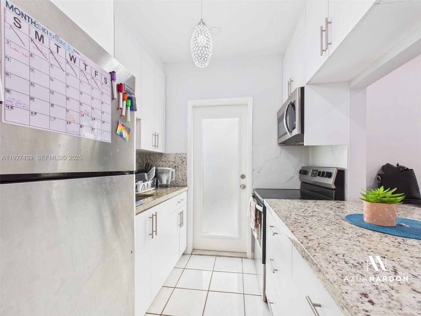 644 MERIDIAN BUILDING CON - Residential