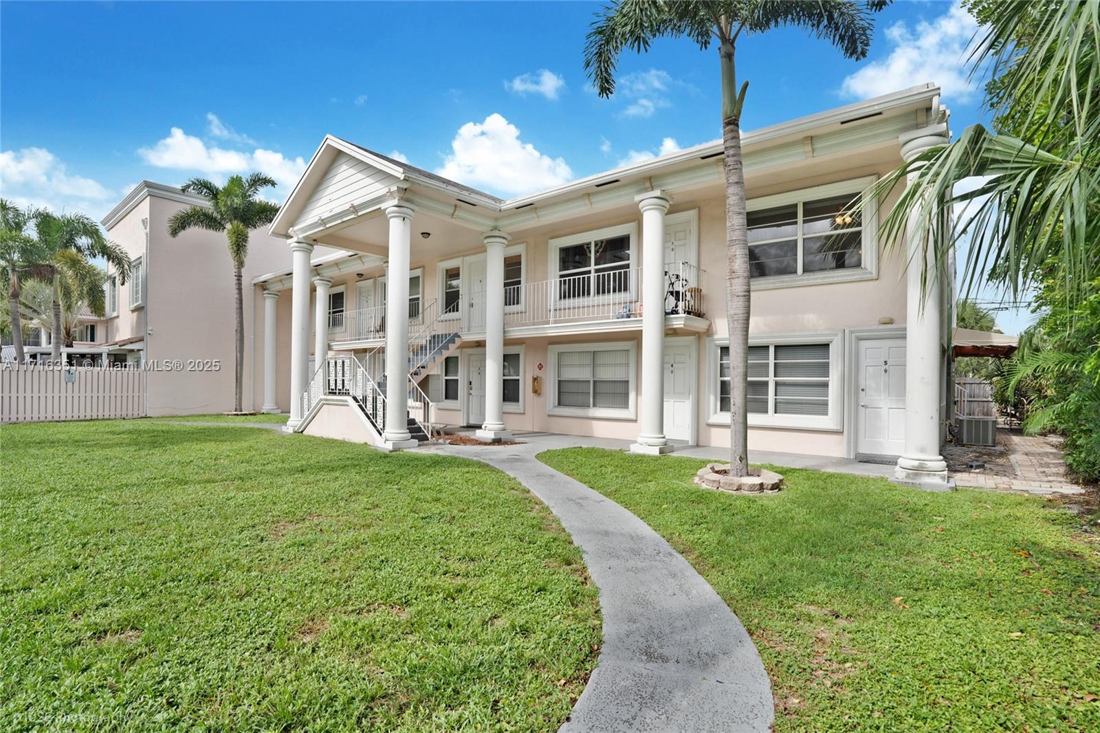 This two-story condo in the sought-after Coral Ridge Neighborhood, boasts 2 bedrooms, 1.5 baths, and a spacious patio for your enjoyment. Conveniently located in East Fort Lauderdale, it is just 1.5 miles away from LBTS Beach, Coral Ridge Country Club, shops, entertainment, and more!