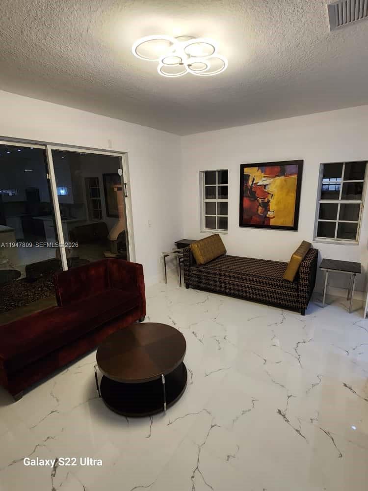 FC SUB WEST - Residential