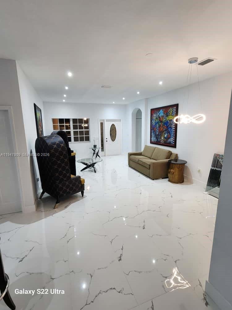 FC SUB WEST - Residential