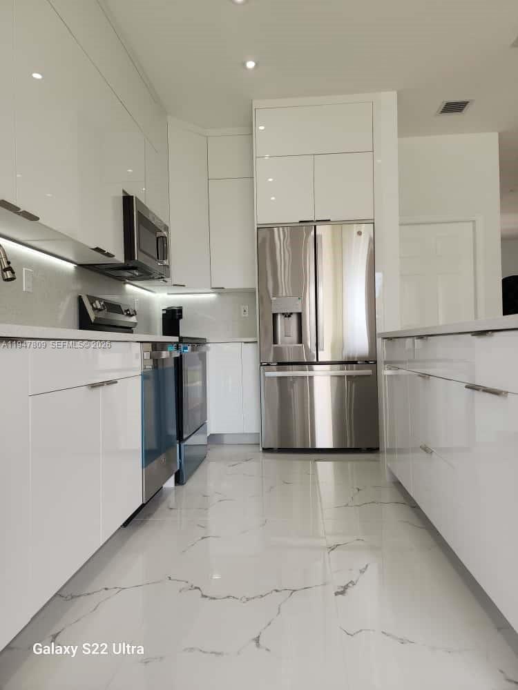 FC SUB WEST - Residential