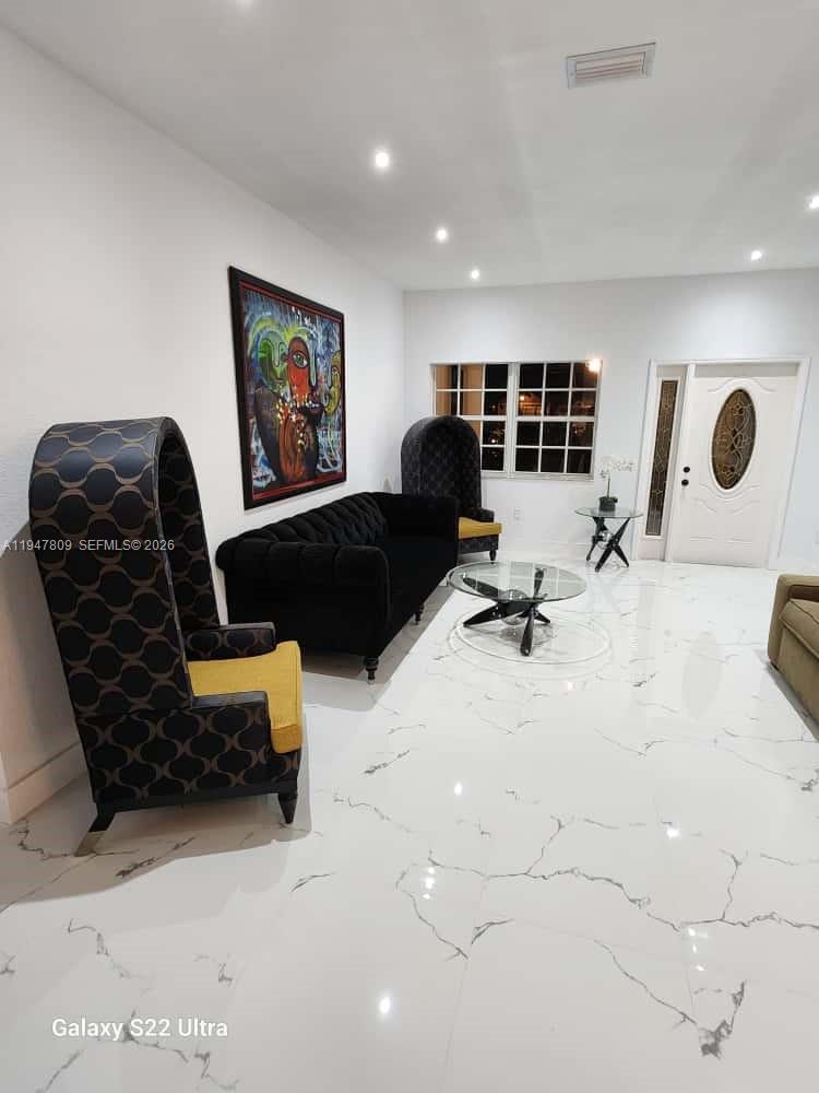 FC SUB WEST - Residential