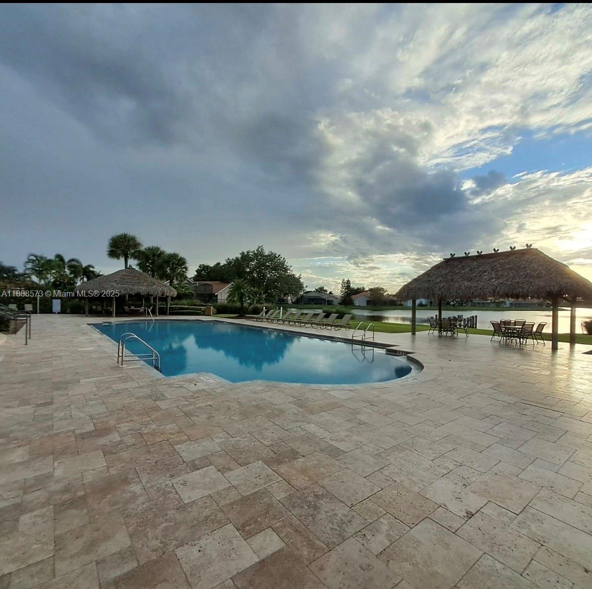 BOCA WINDS PAR A - Residential