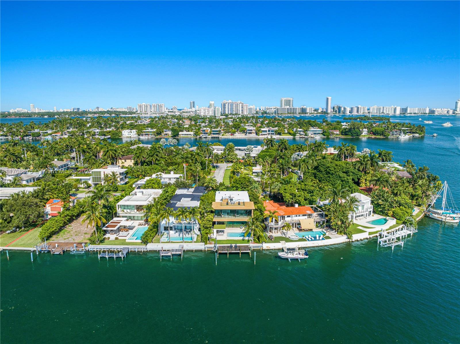 SAN MARINO ISLAND - Residential