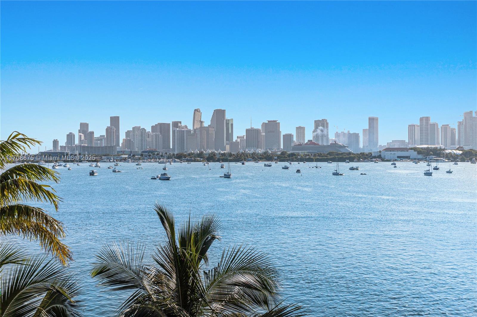 SAN MARINO ISLAND - Residential