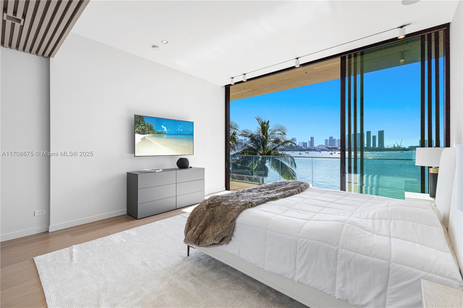 SAN MARINO ISLAND - Residential