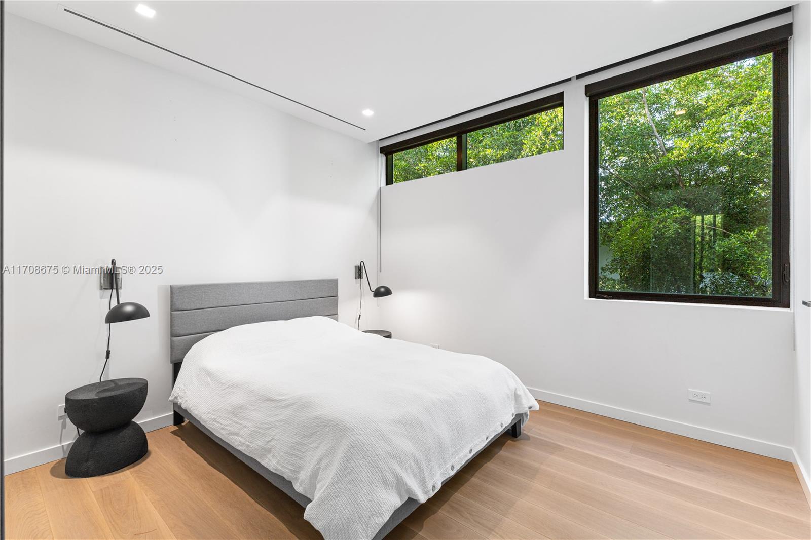 SAN MARINO ISLAND - Residential