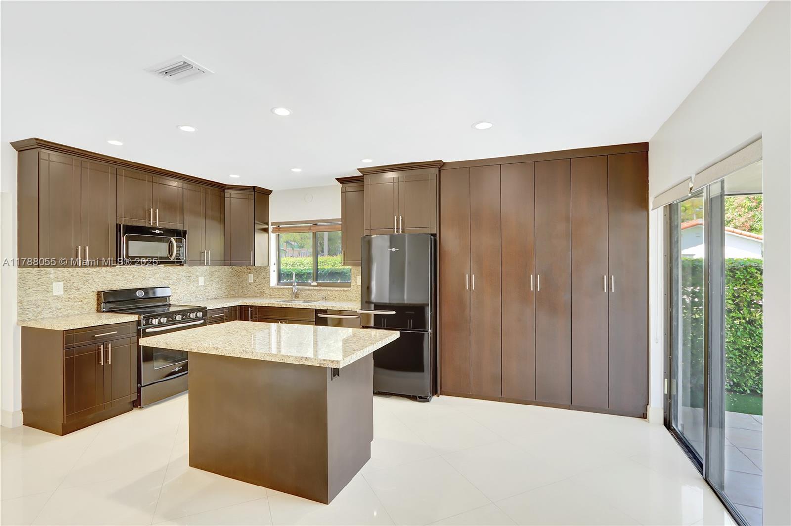 1605 Red Rd.