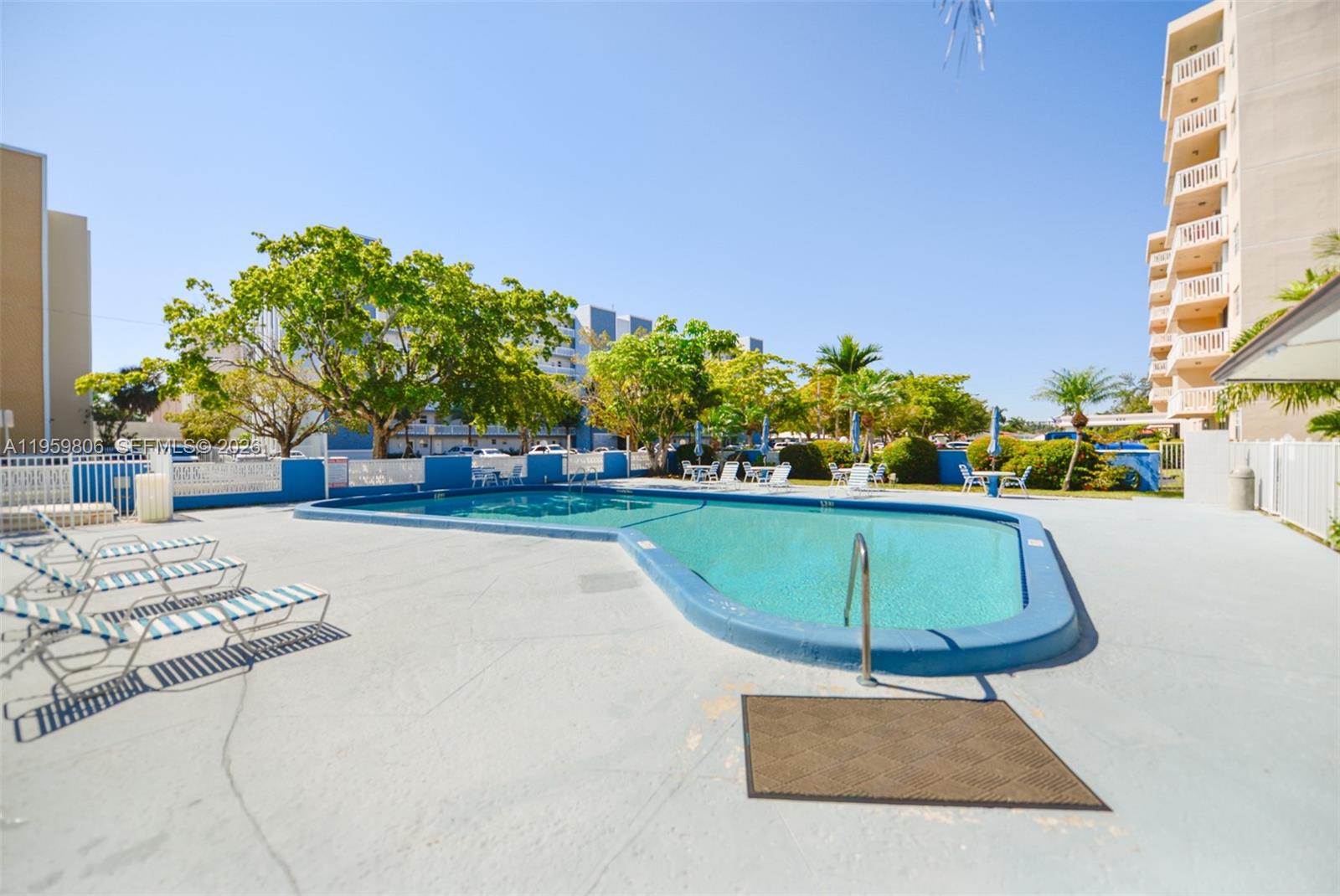 MEADOWBROOK CONDO APTS BL - Residential