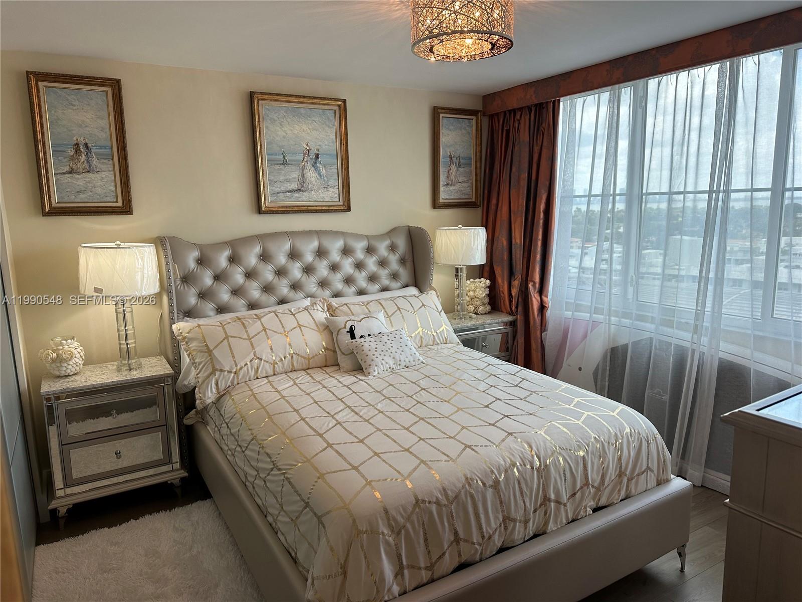 6039 Collins Ave 1431