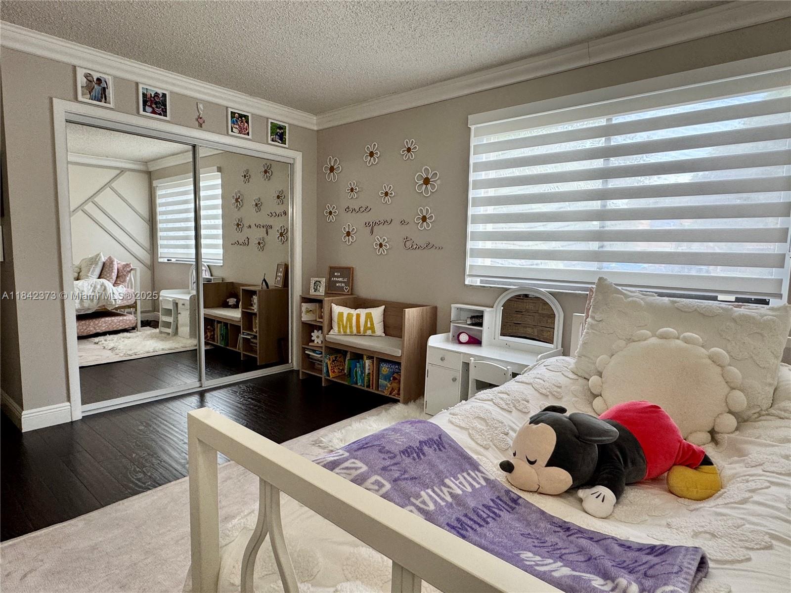 185 Lakeview Dr 101