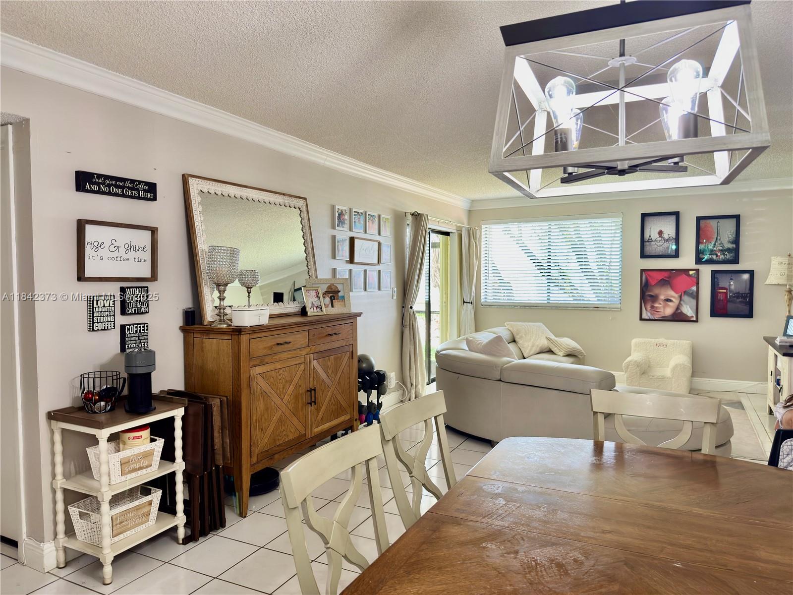 RACQUET CLUB VILLAGE APAR - Residential